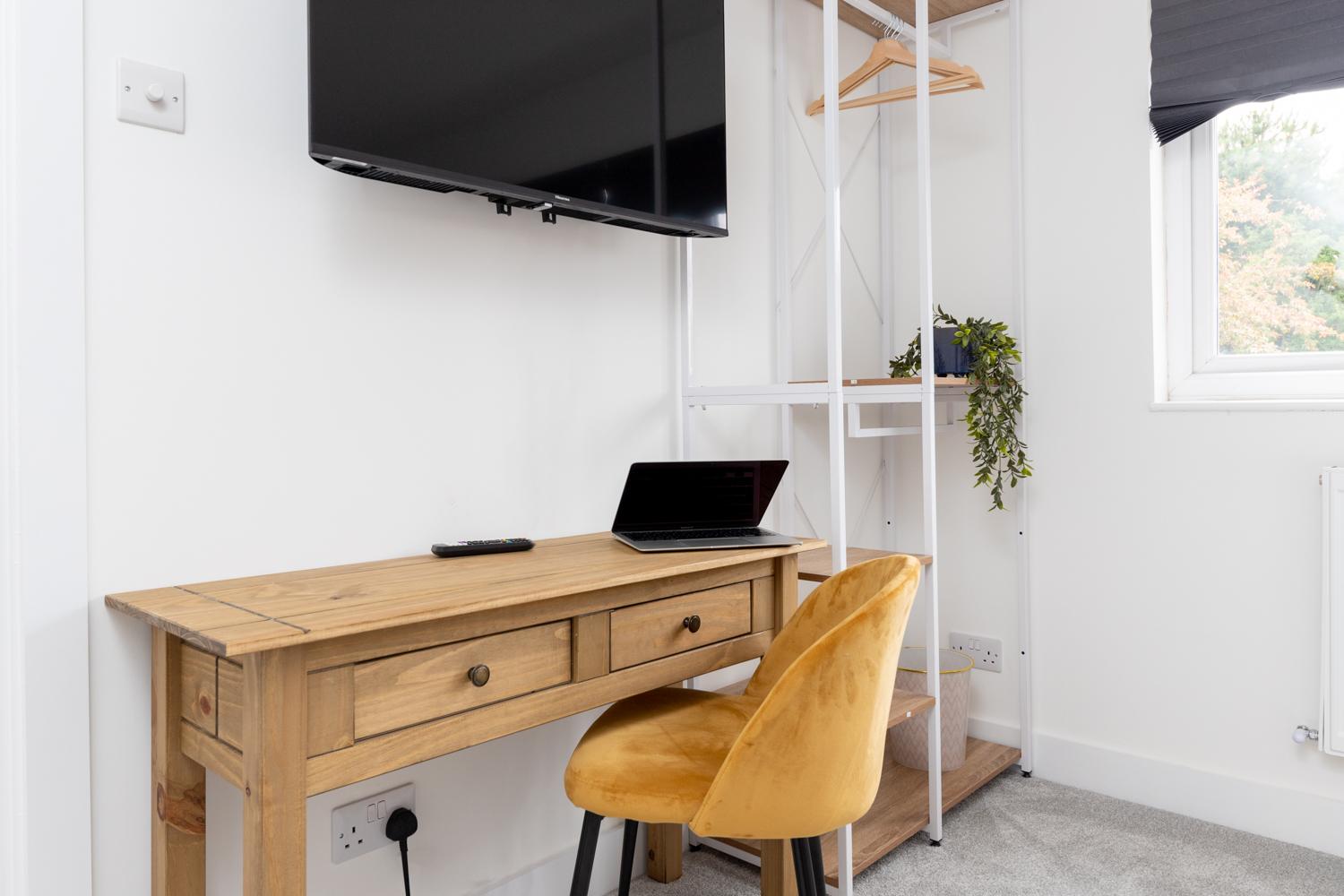 3 Bedrooms House Stevenage Herts5