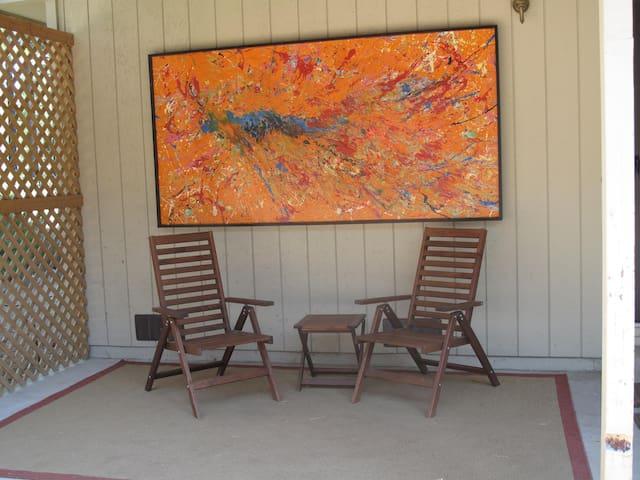 Feather Oaks: Quiet house in the forest4