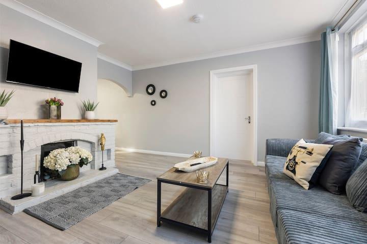 Large 6BR house next Hampton beach Garden+ Parking