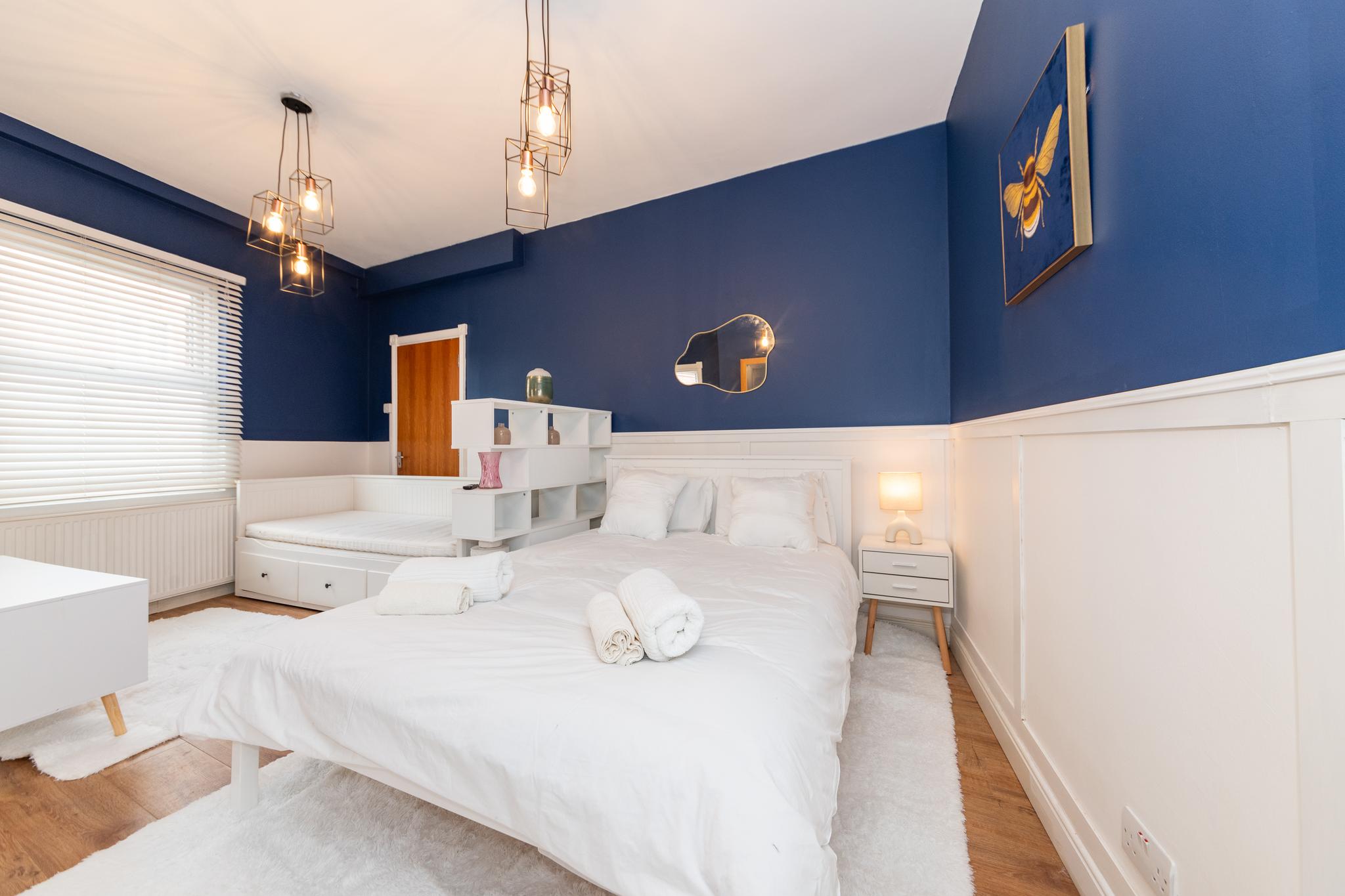 Free Parking |2 Beds| Well Equipped | River Thames