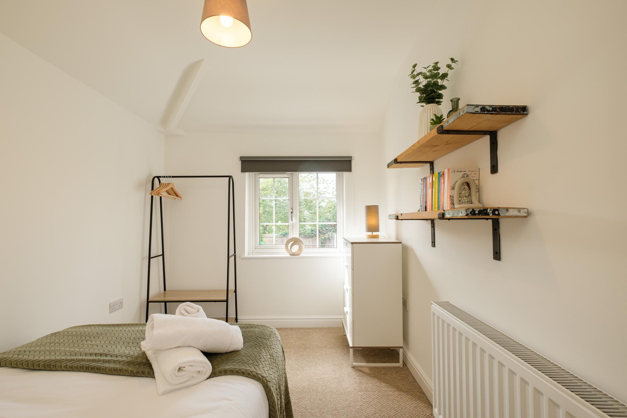 Business & Family Long Stays-4Bed-2Bath-Parking6