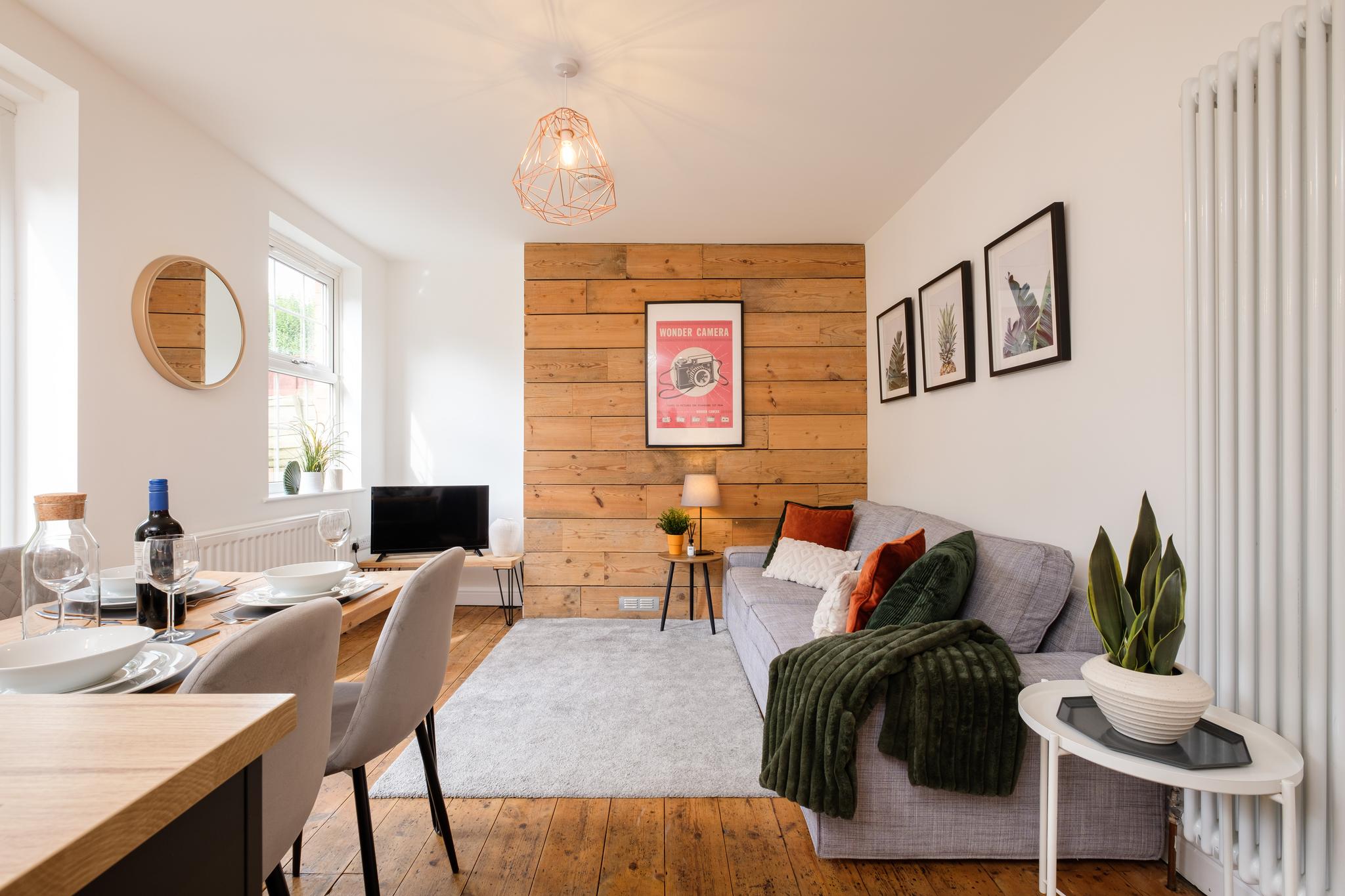 Business & Family Long Stays-4Bed-2Bath-Parking