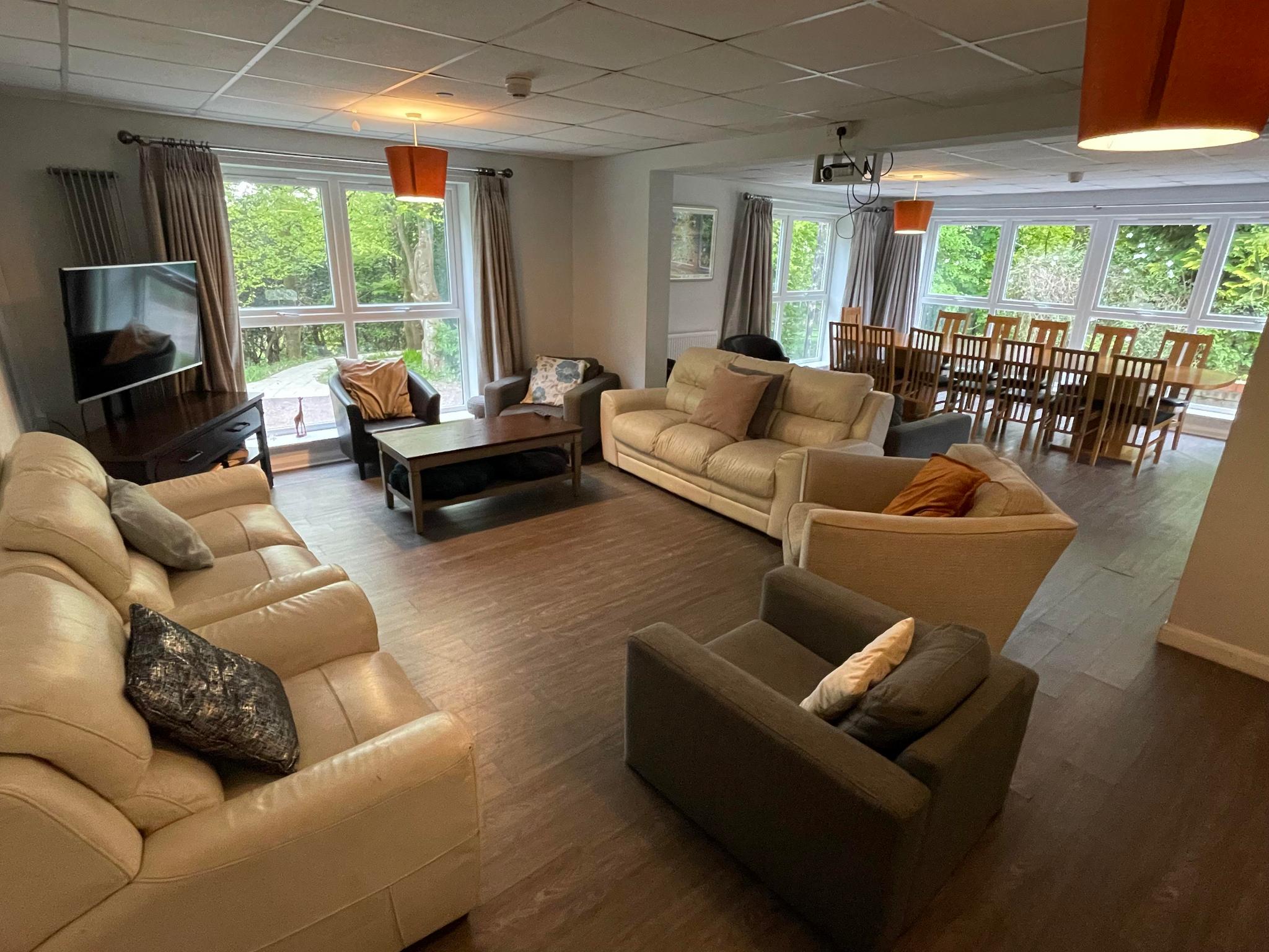 The Cadwaladr Direct. Caernarfon2