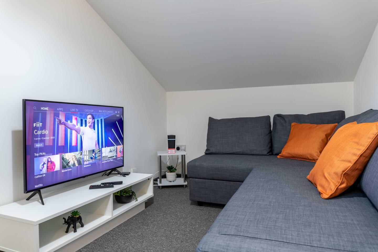 Modern Flat | Netflix | Free Parking | A12