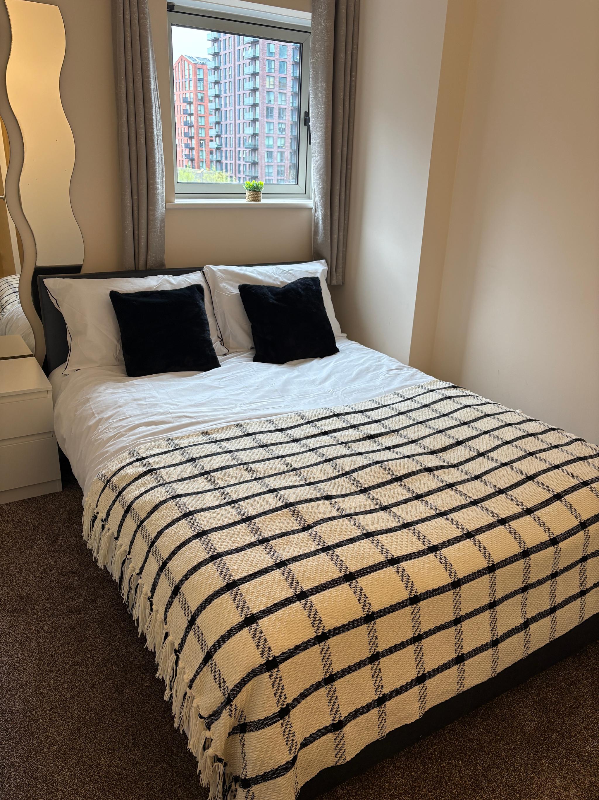 Birmingham City Centre | Sleeps 6 | Free Parking4