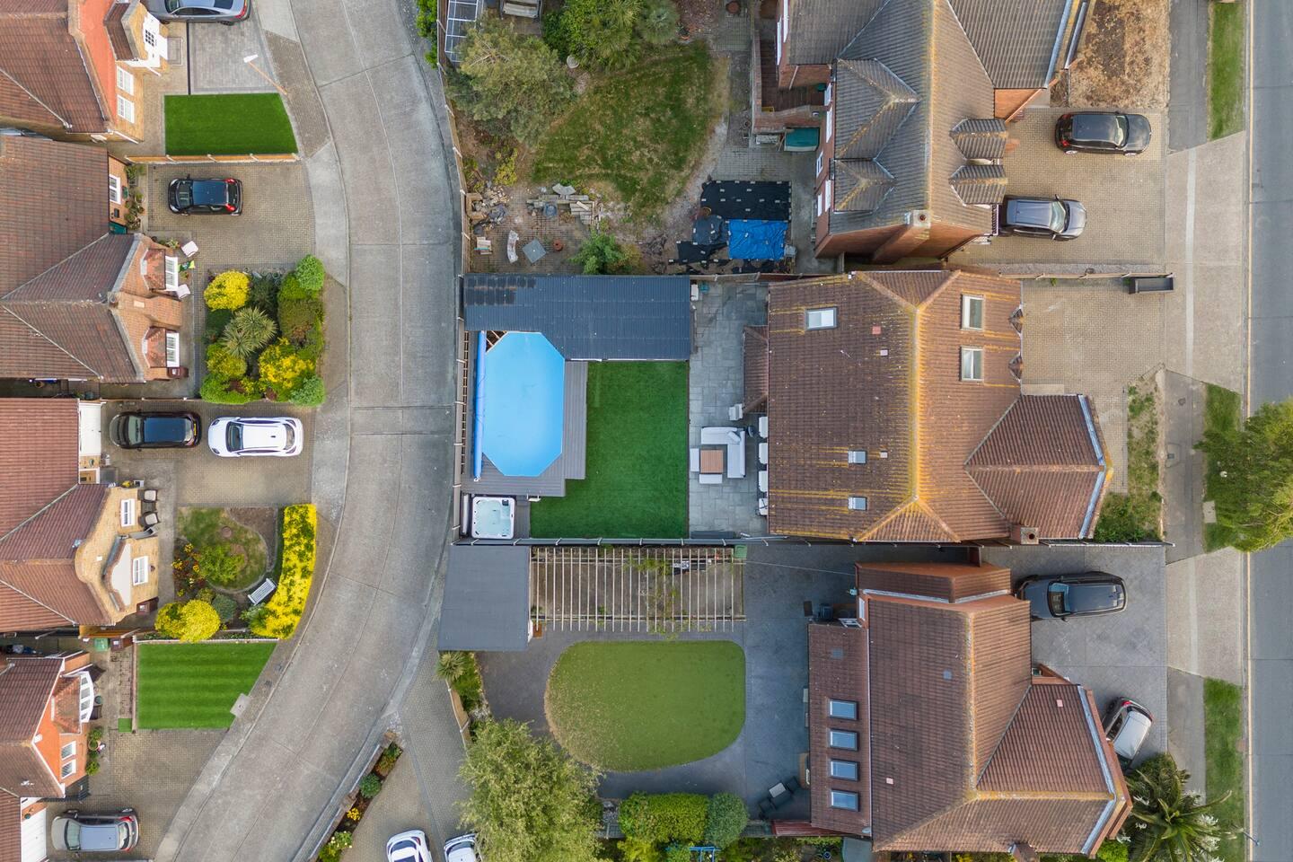 Large House Essex beach with Pool-Hot tub & Gym5