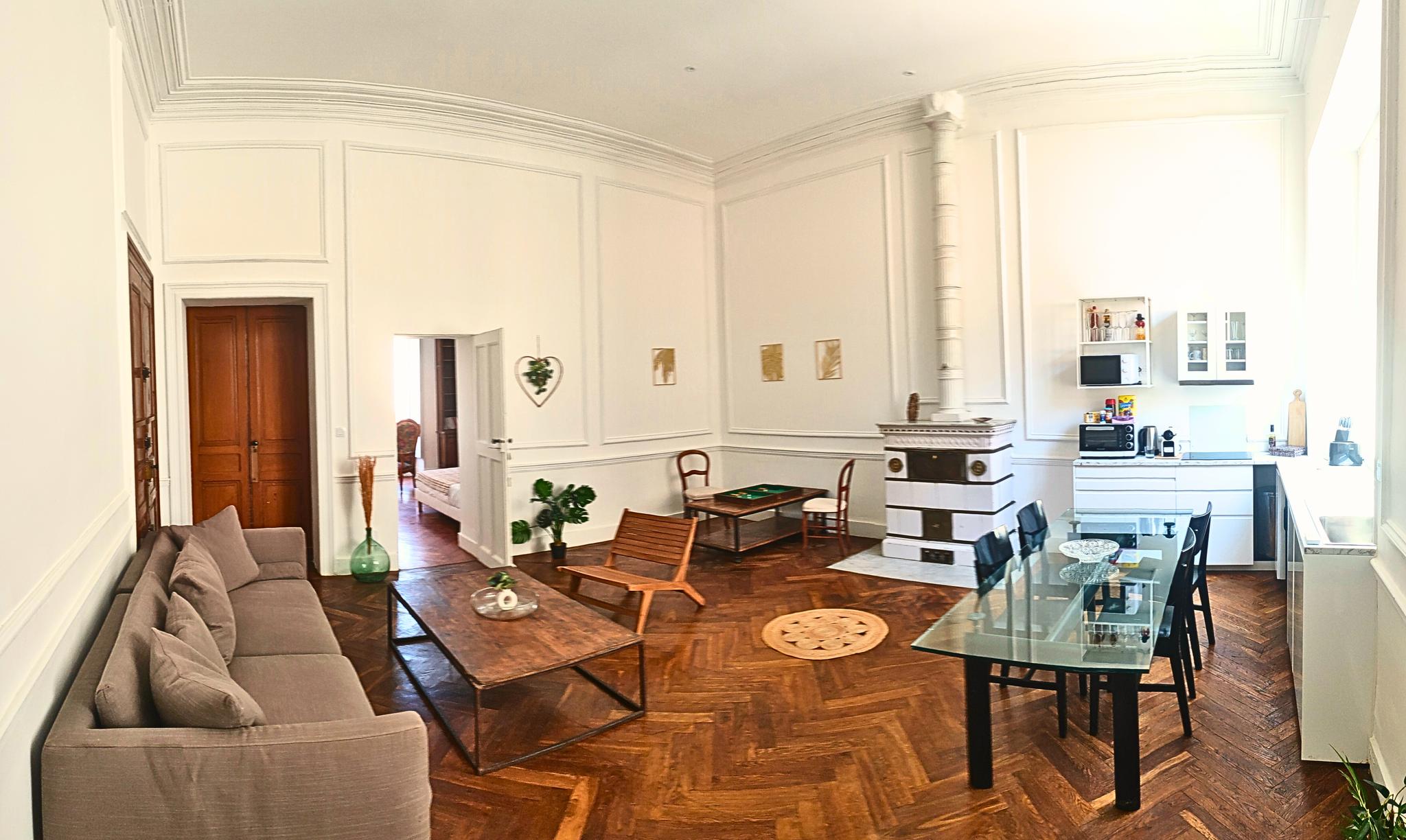 Cristal suite – a hidden gem in historic center4