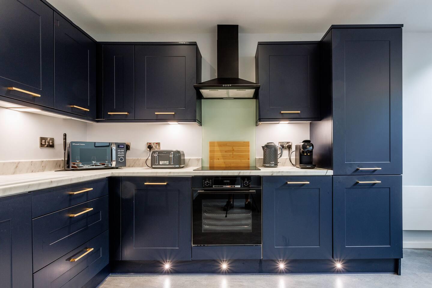 Stunning 2BR Duplex Near Centre5