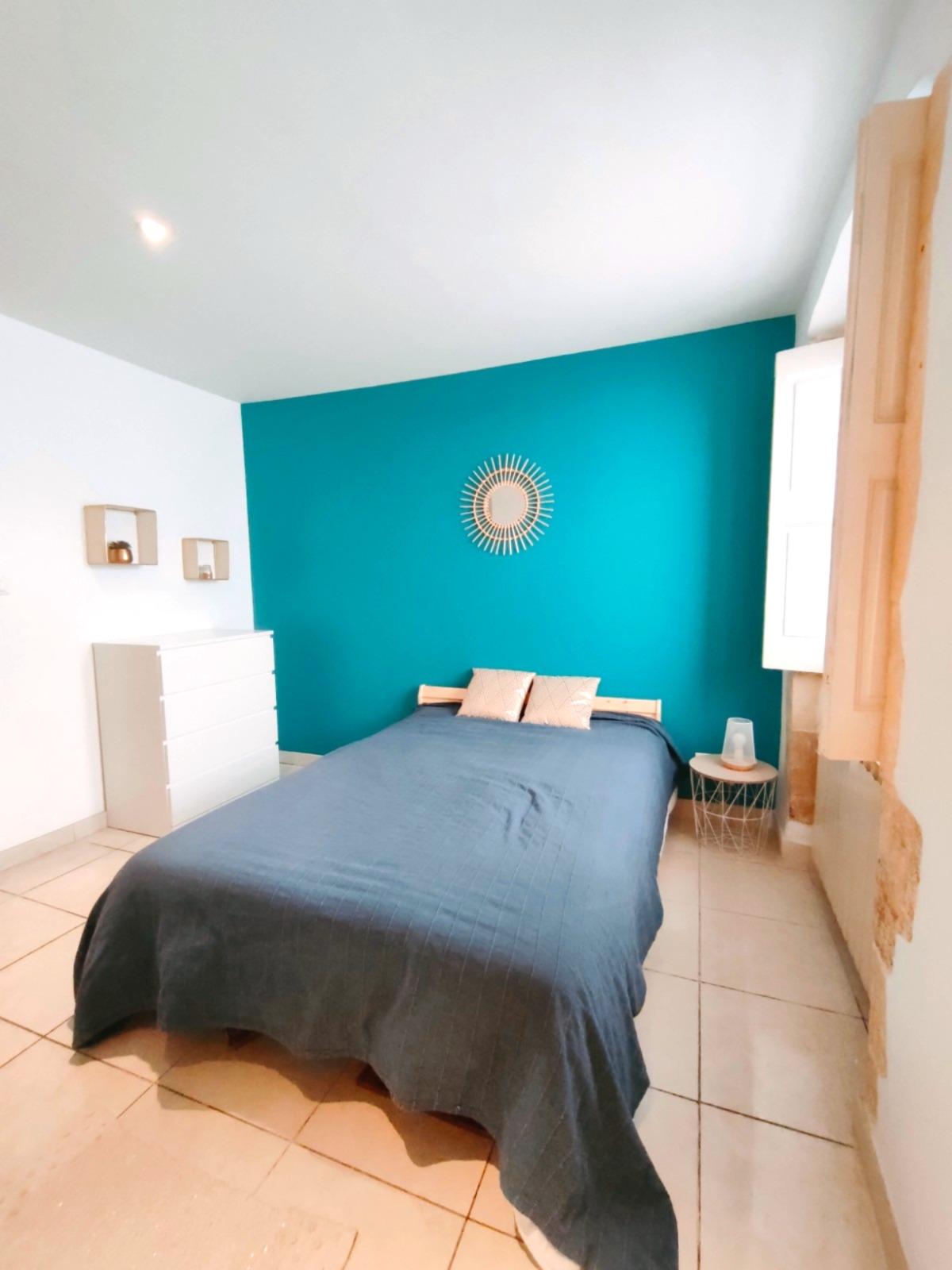 Central, cosy & spacious appt - 5 double Bedrooms6