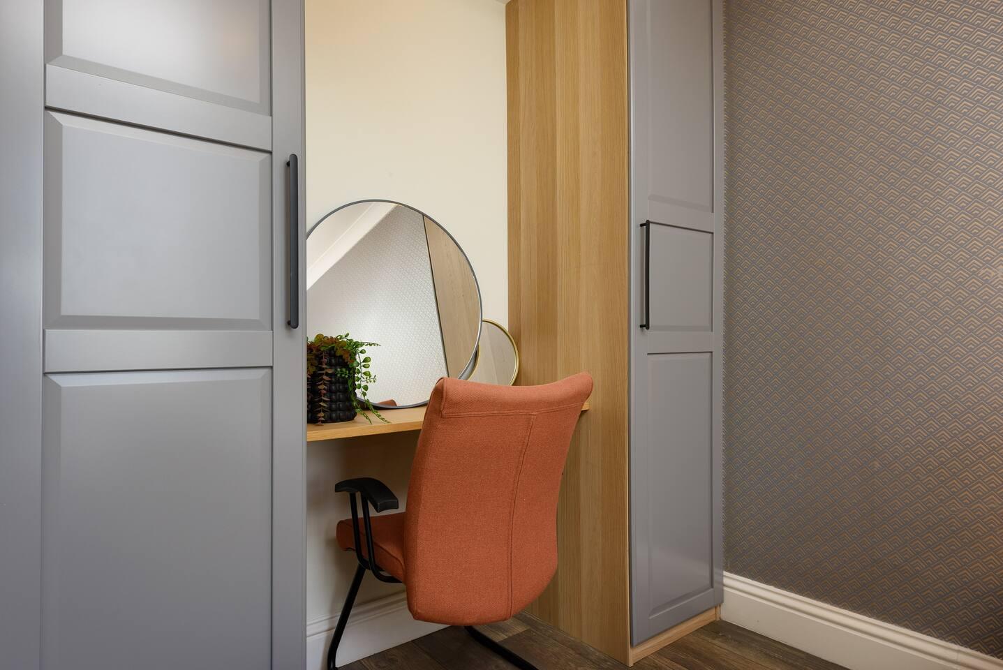 Stylish 1-BR Flat @ Town Centre5