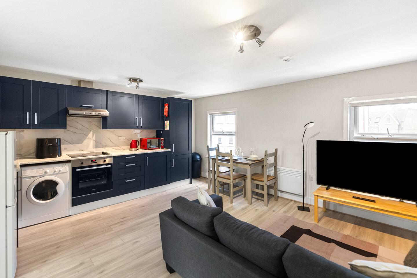 Herne Bay Pier Gem 30 seconds From the Coast6