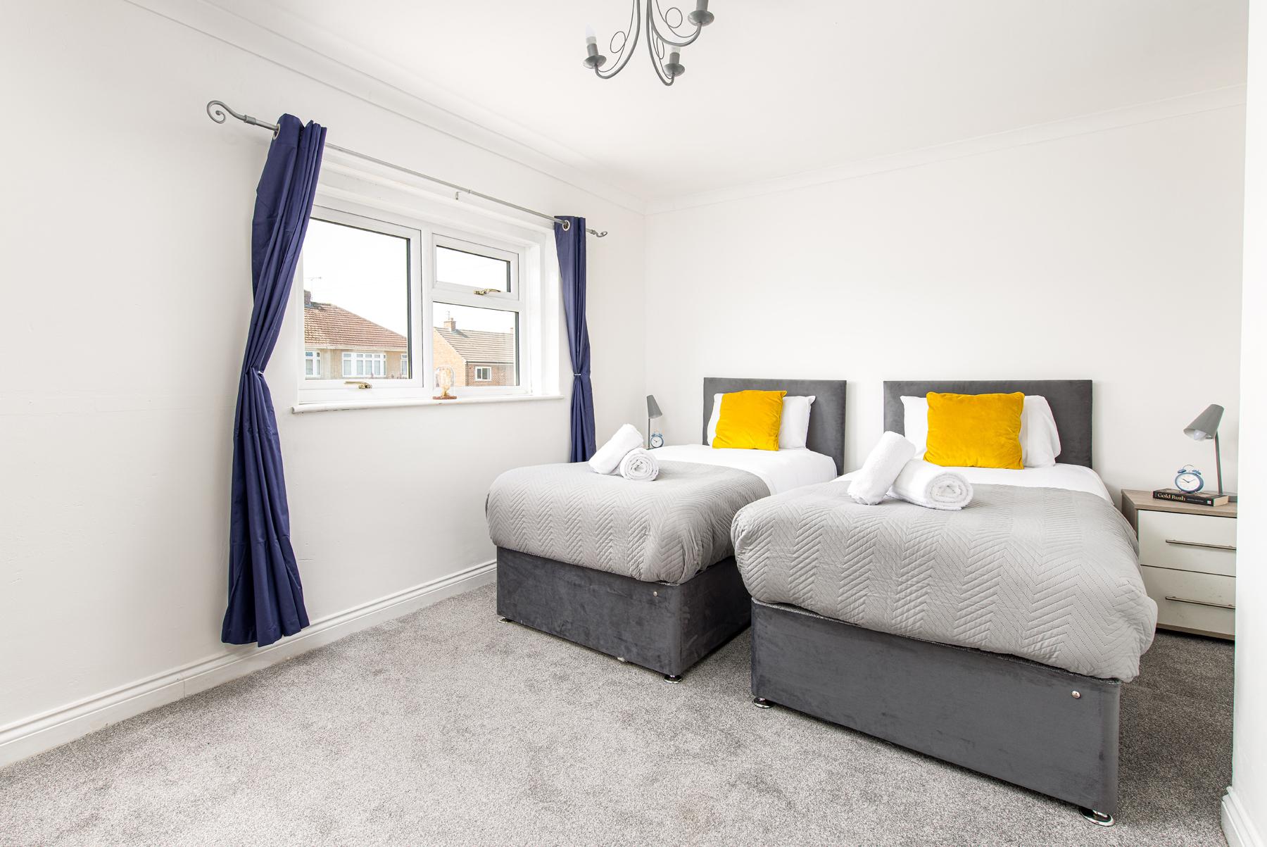 Business & Families-Spacious 4Bed-Private Parking6
