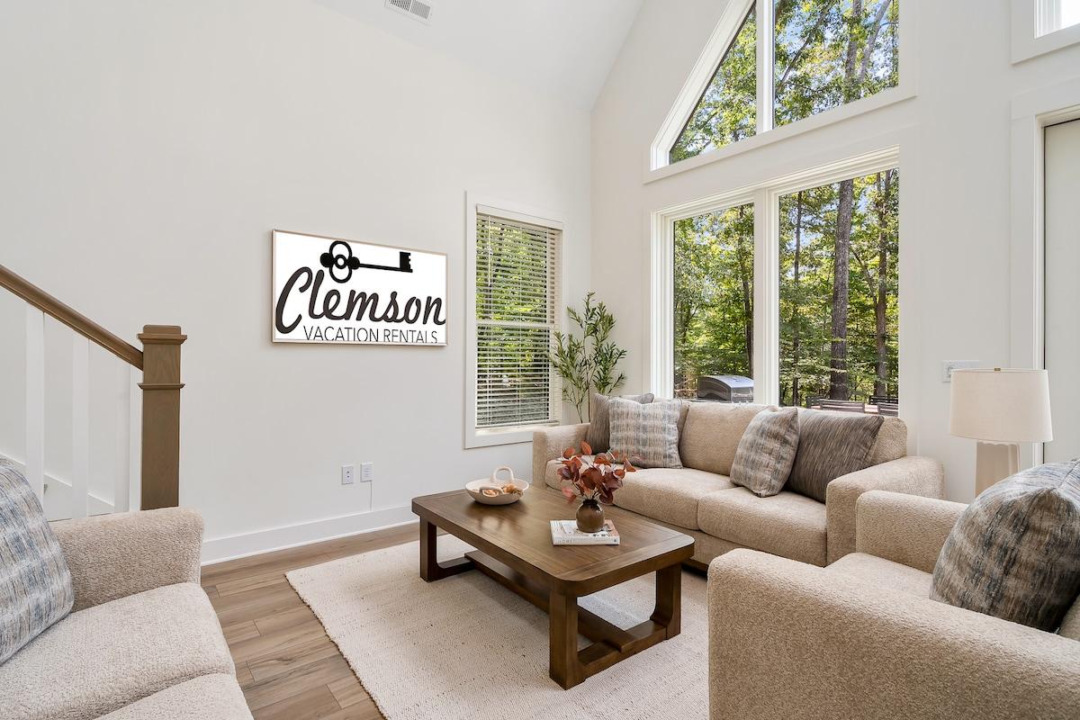 New construction close to 12 Mile Park & Clemson!5