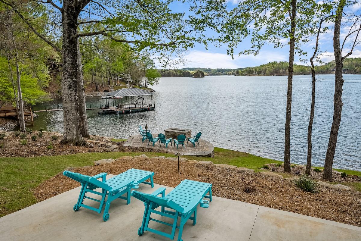 Paradise Point on Lake Keowee!1
