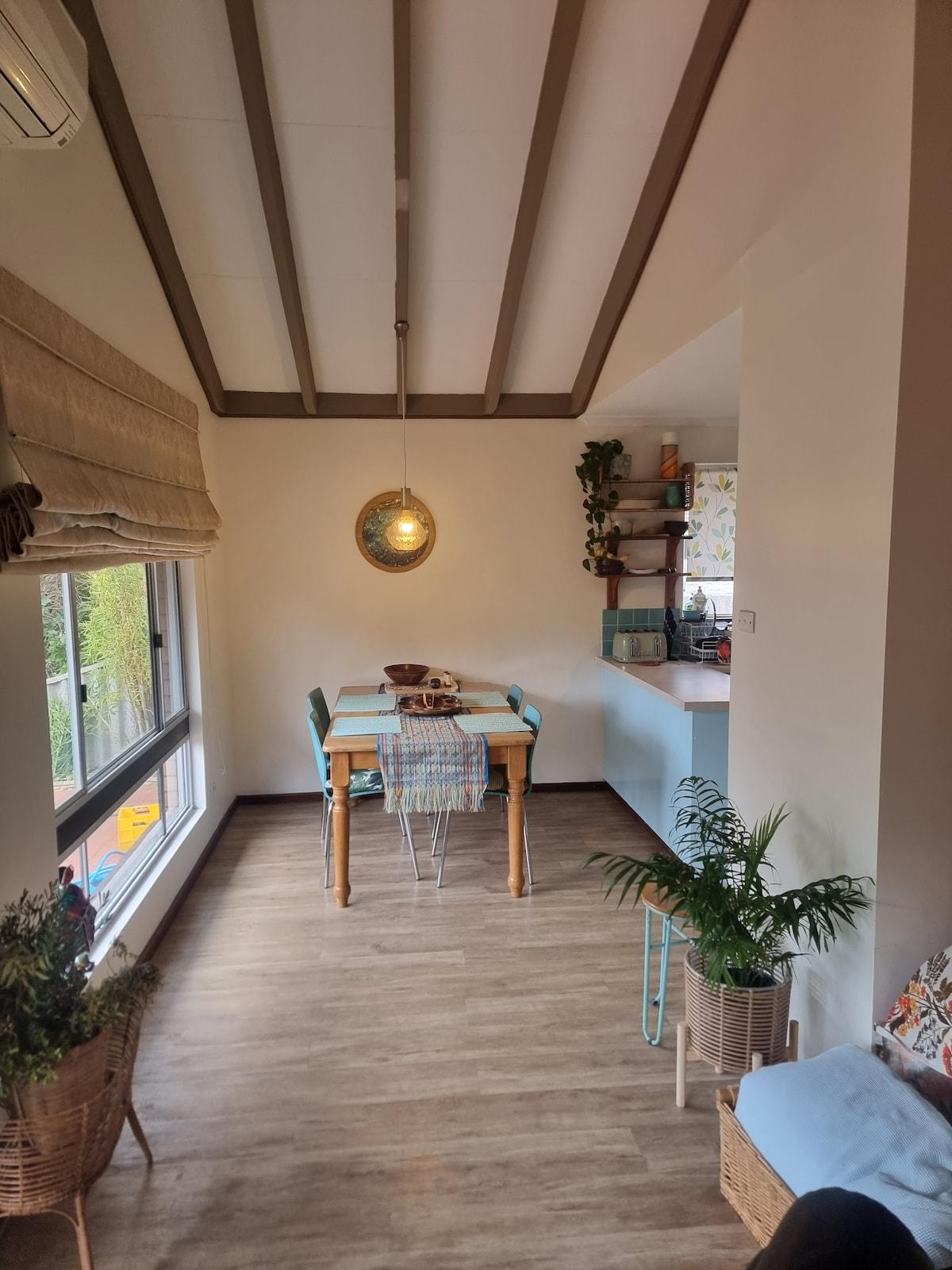 Ocean Drive Home: 3 bedroom 70s-inspired boho chic6