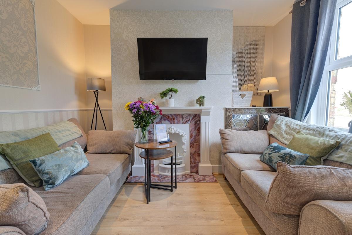 Cosy Stamford Retreat 2 Bed House Near Town Centre