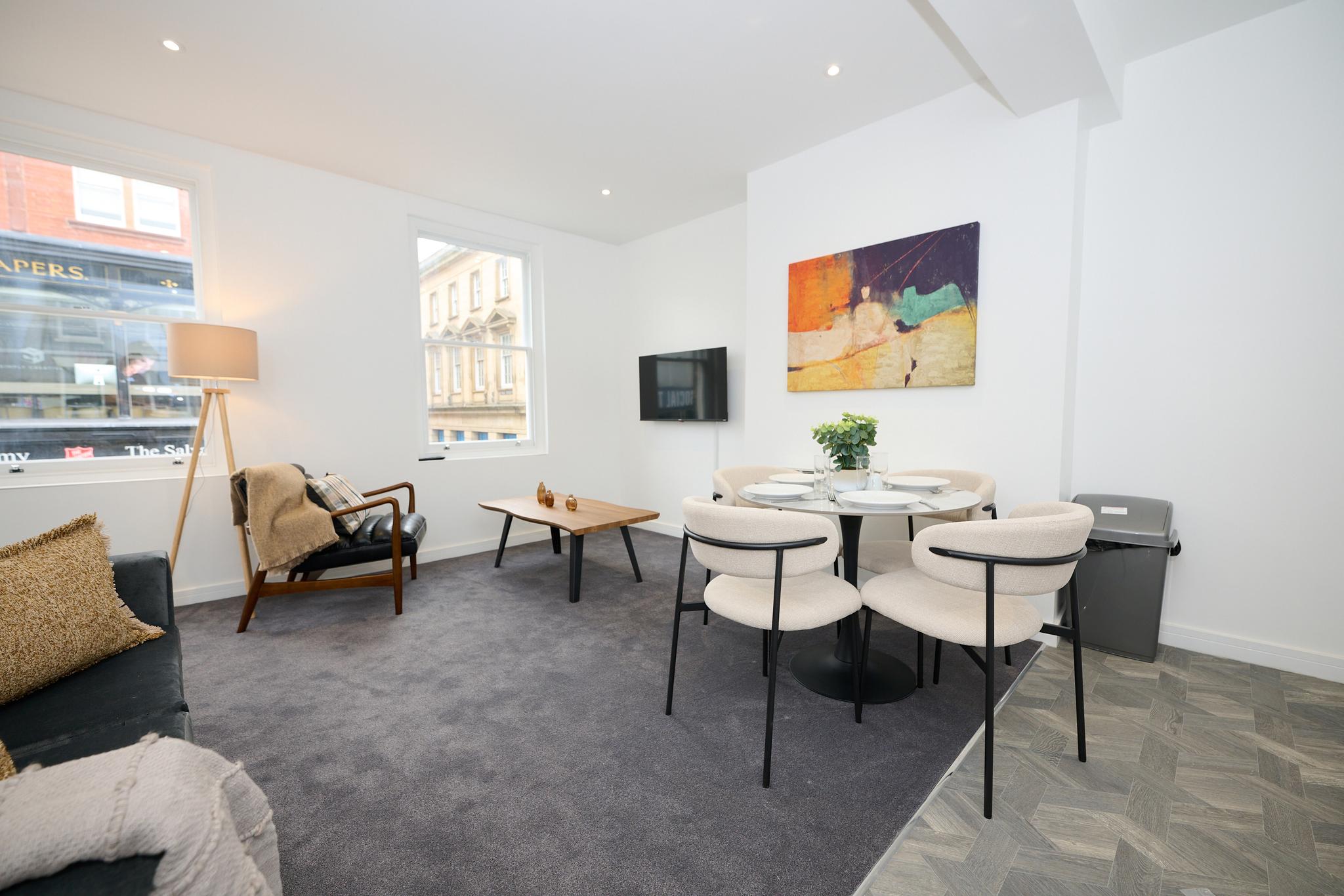 1C Lime Street Apartment