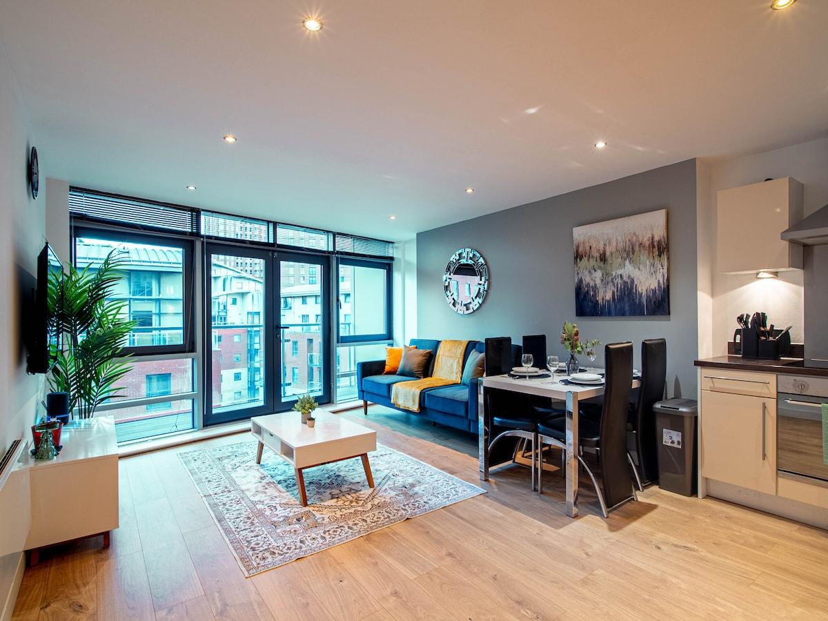 Leeds Waterside Balcony Retreat 2 Bed 2 Bath1