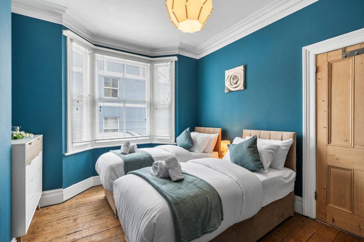 The Quirk & Timber Retreat - Free Parking2