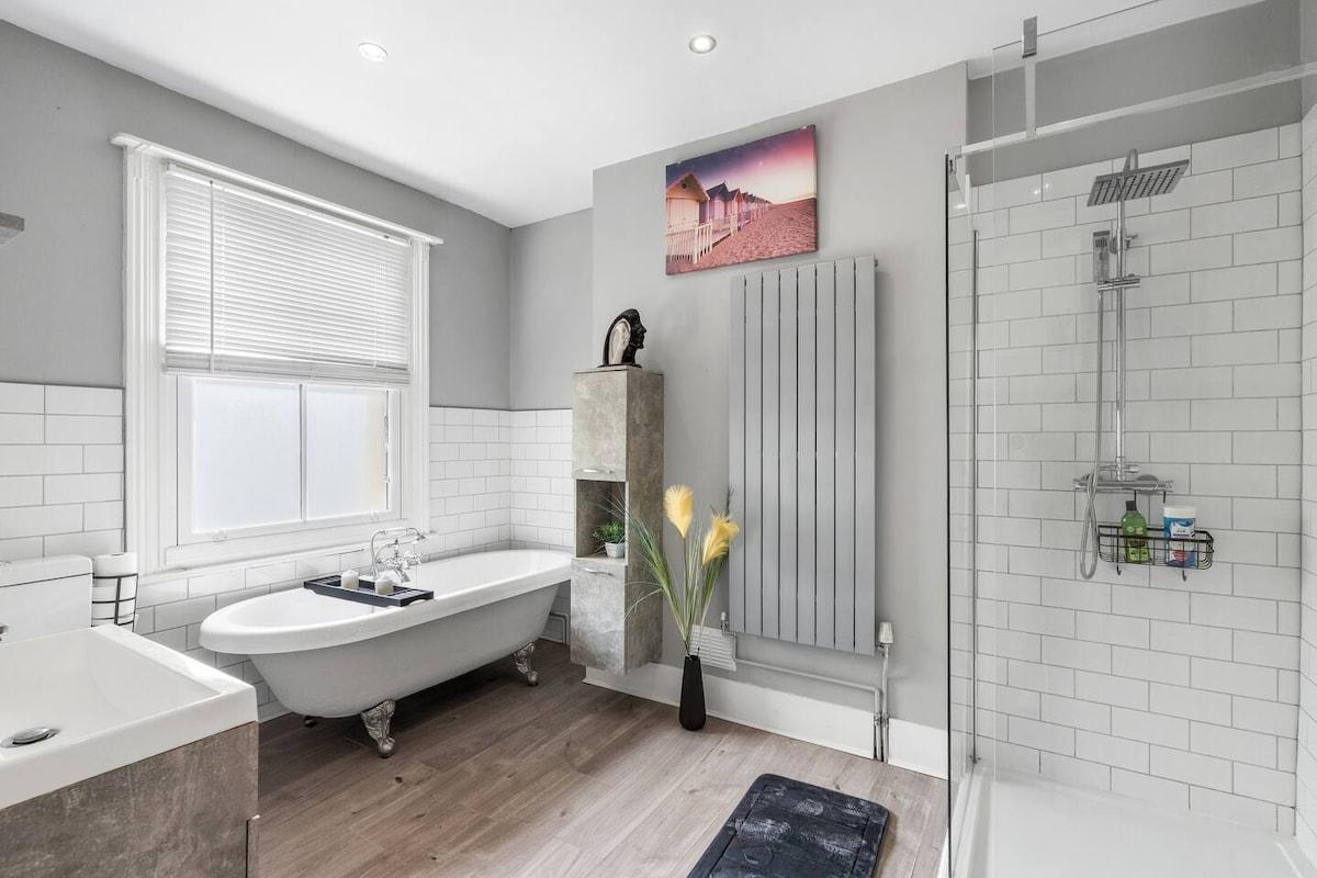 The Quirk & Timber Retreat - Free Parking4