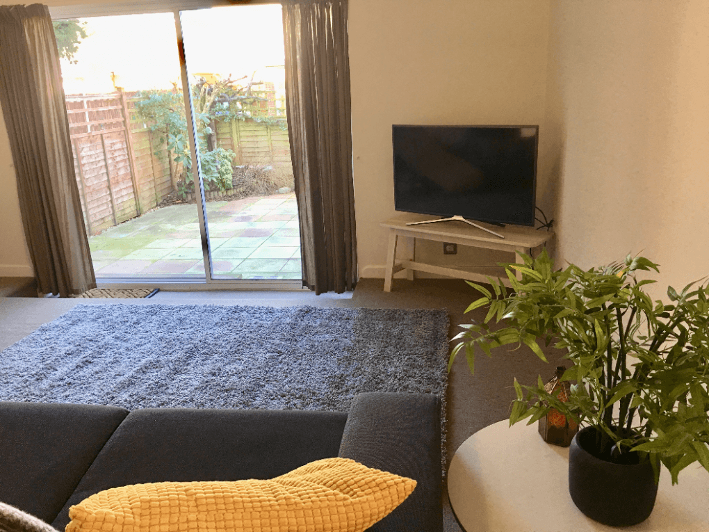 AwayOnBusiness | Character Apartment Village Sea