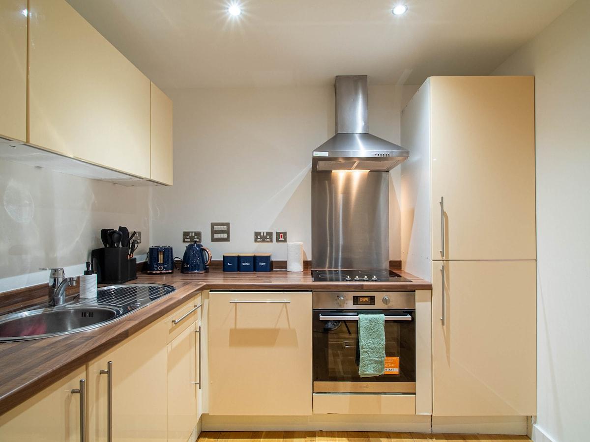 Leeds River Aire 2 Bed Apartment near Station6