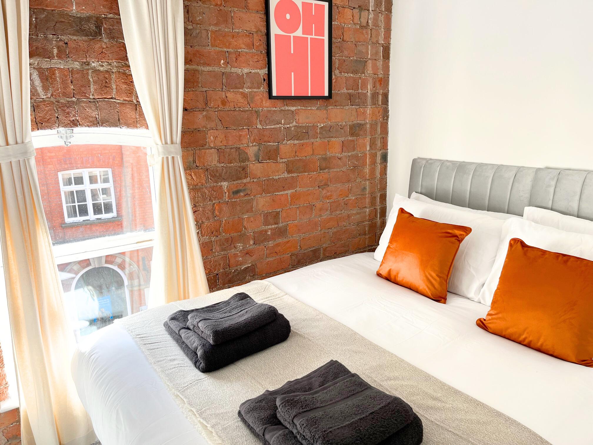 Urban Industrial Loft 2 *Private Parking*5