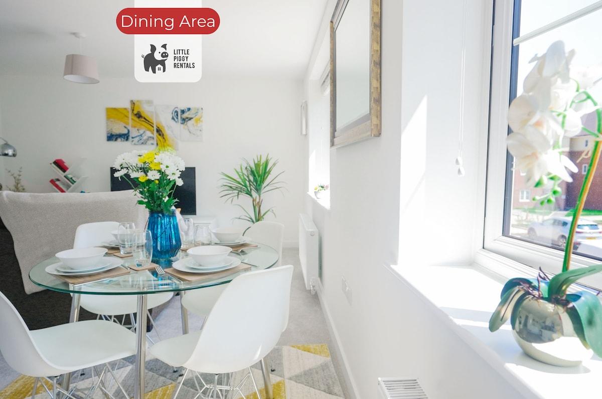 Central 2BR Flat | 2 x Parking, Quiet, Modern Stay6