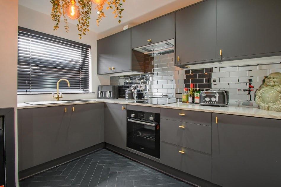 2 Bedroom House Close to City and Trafford Centre3