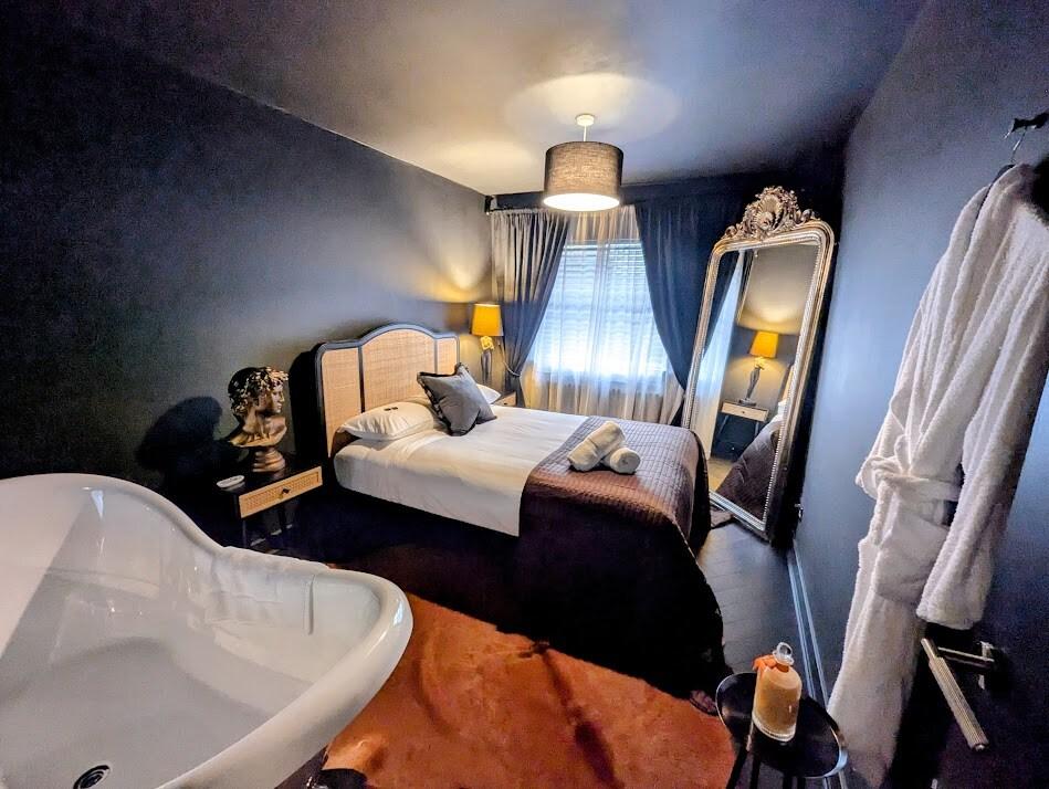 2 Bedroom House Close to City and Trafford Centre5