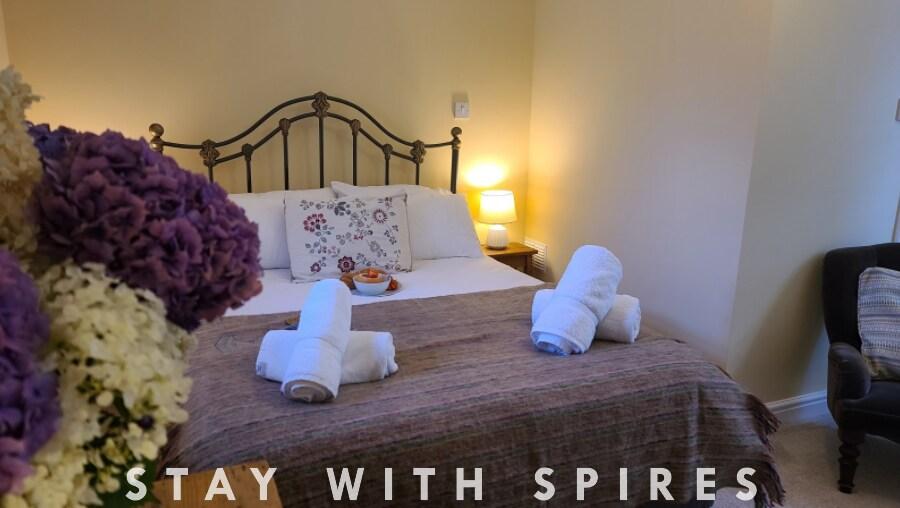 The Garden Room Studio apartment sleeps 21