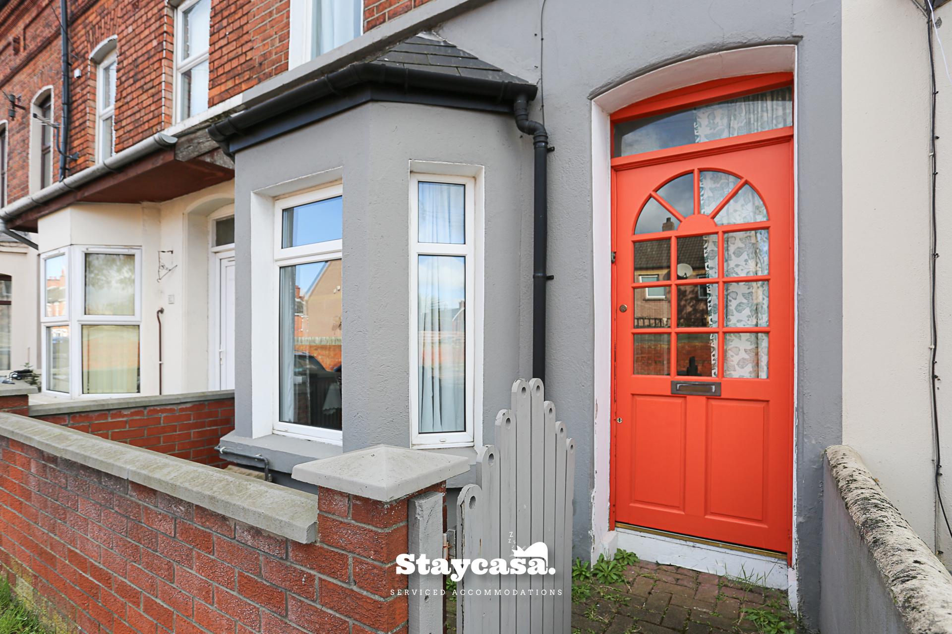 Gateway Abode Near City Centre w. Street Parking3