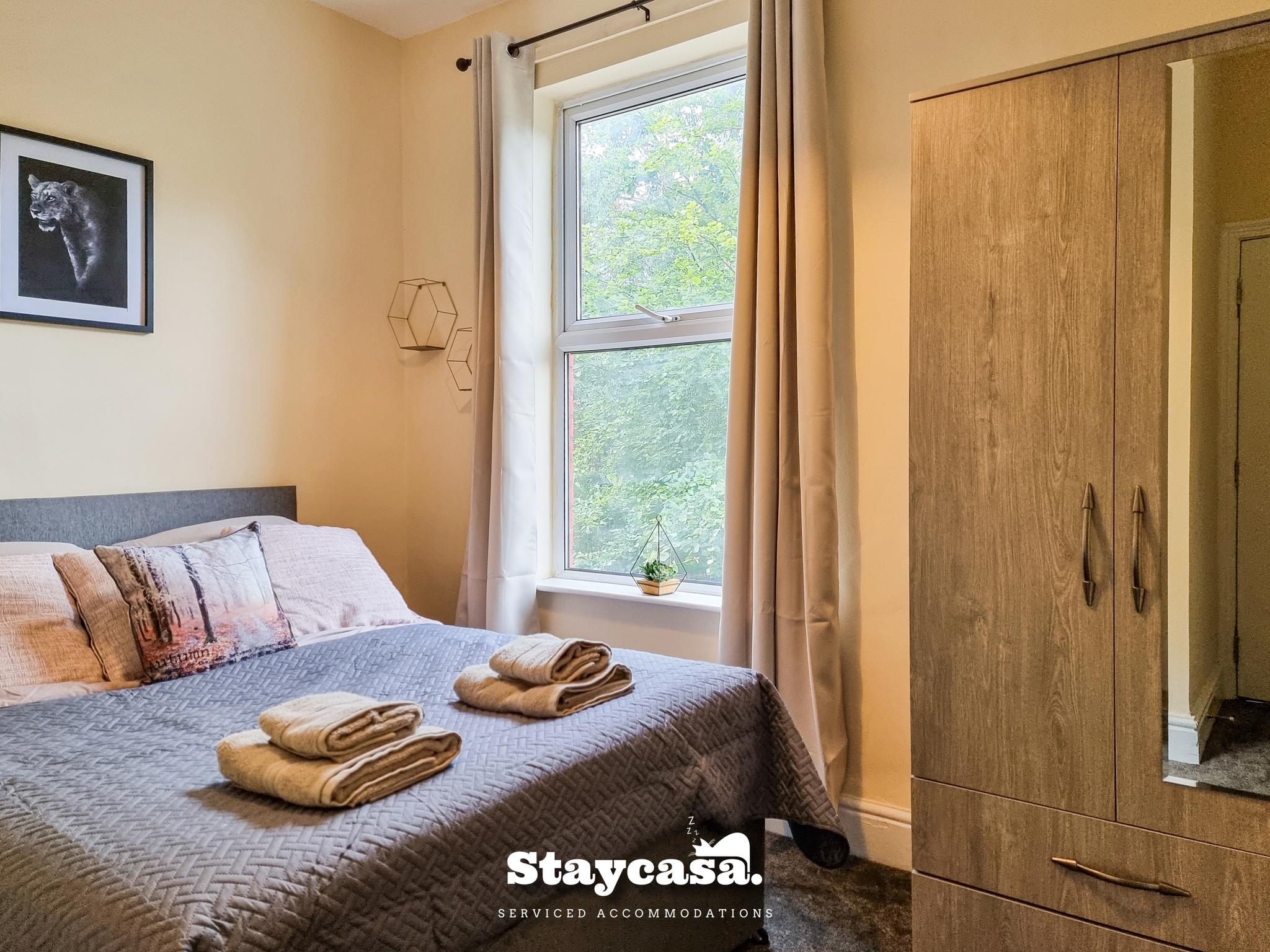 Spacious 5BR Home in Leafy Withington6