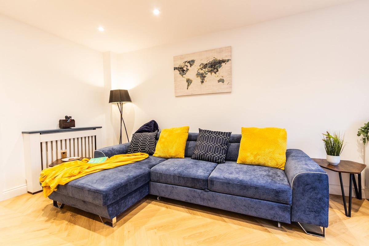 Charming Home in Bromsgrove: Perfect for Groups3