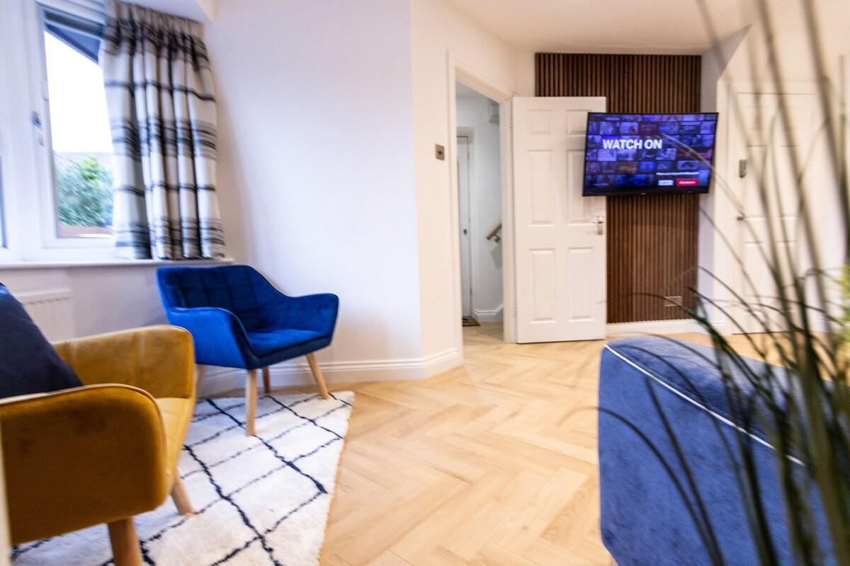 Charming Home in Bromsgrove: Perfect for Groups4