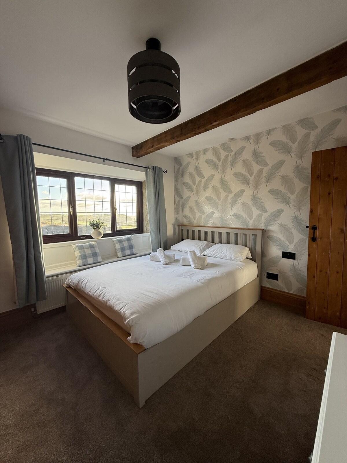 Bradshaw Cosy 2BR Retreat - Free Parking!2