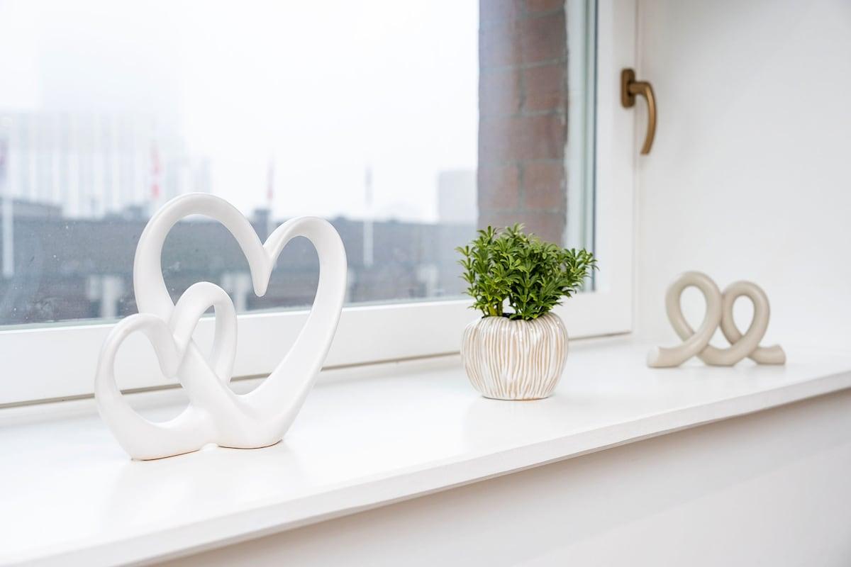 City Escape: Chic 1 Bed Apt in Central Leeds5