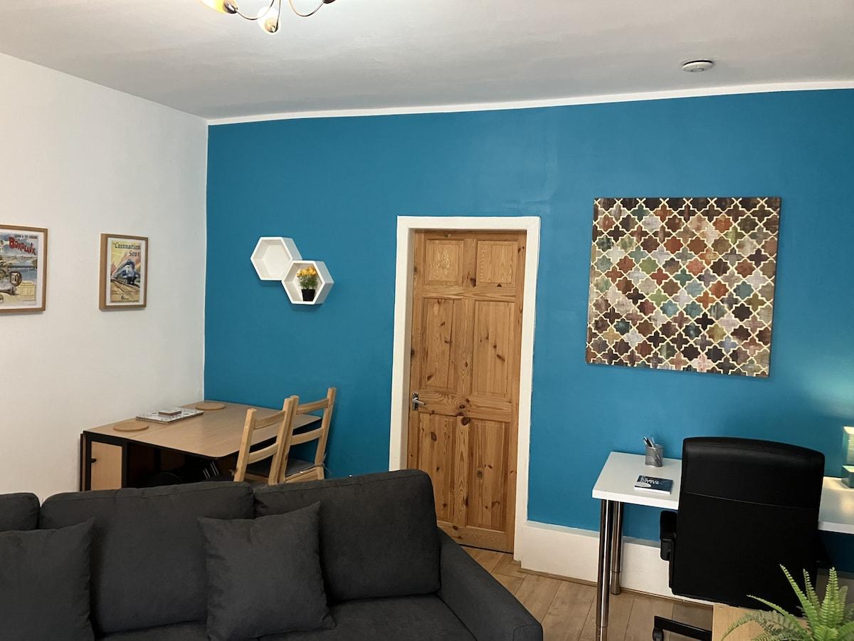 Cosy Escape: 2Bed Home in Littleborough2