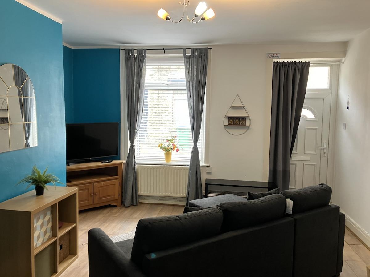 Cosy Escape: 2Bed Home in Littleborough4