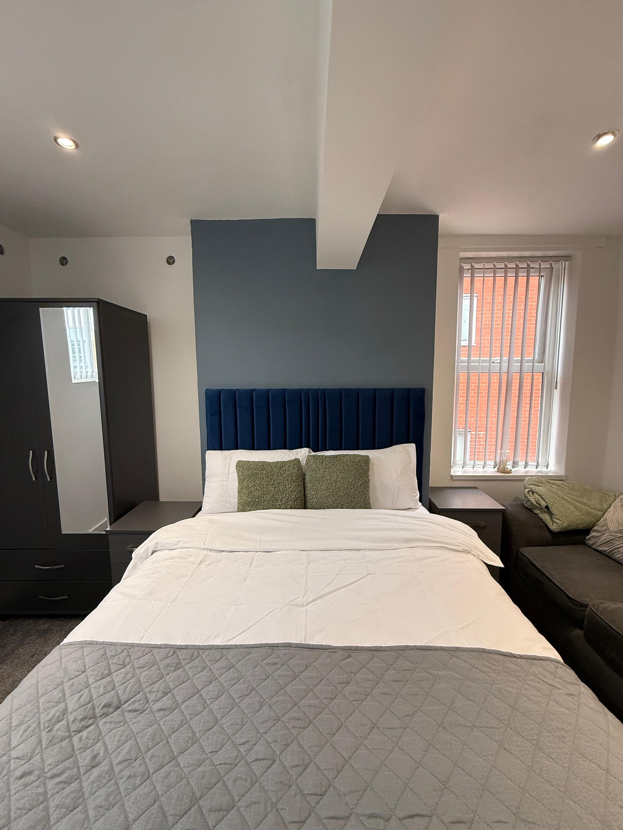 Casa Cove 2BR Flat Free Parking, 5 min to Hospital5