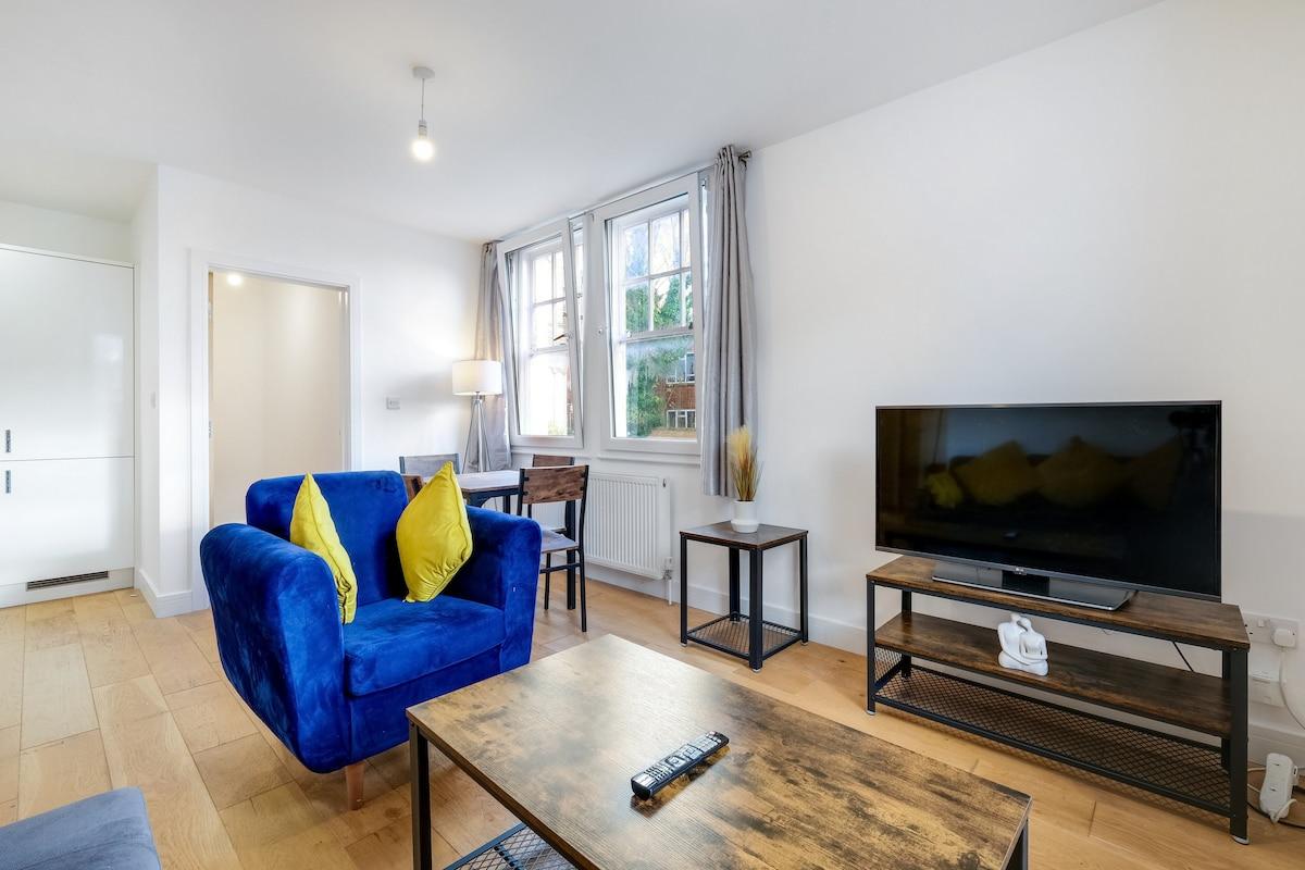 Eastons 2 Bedroom Apartment with Sofa Bed1