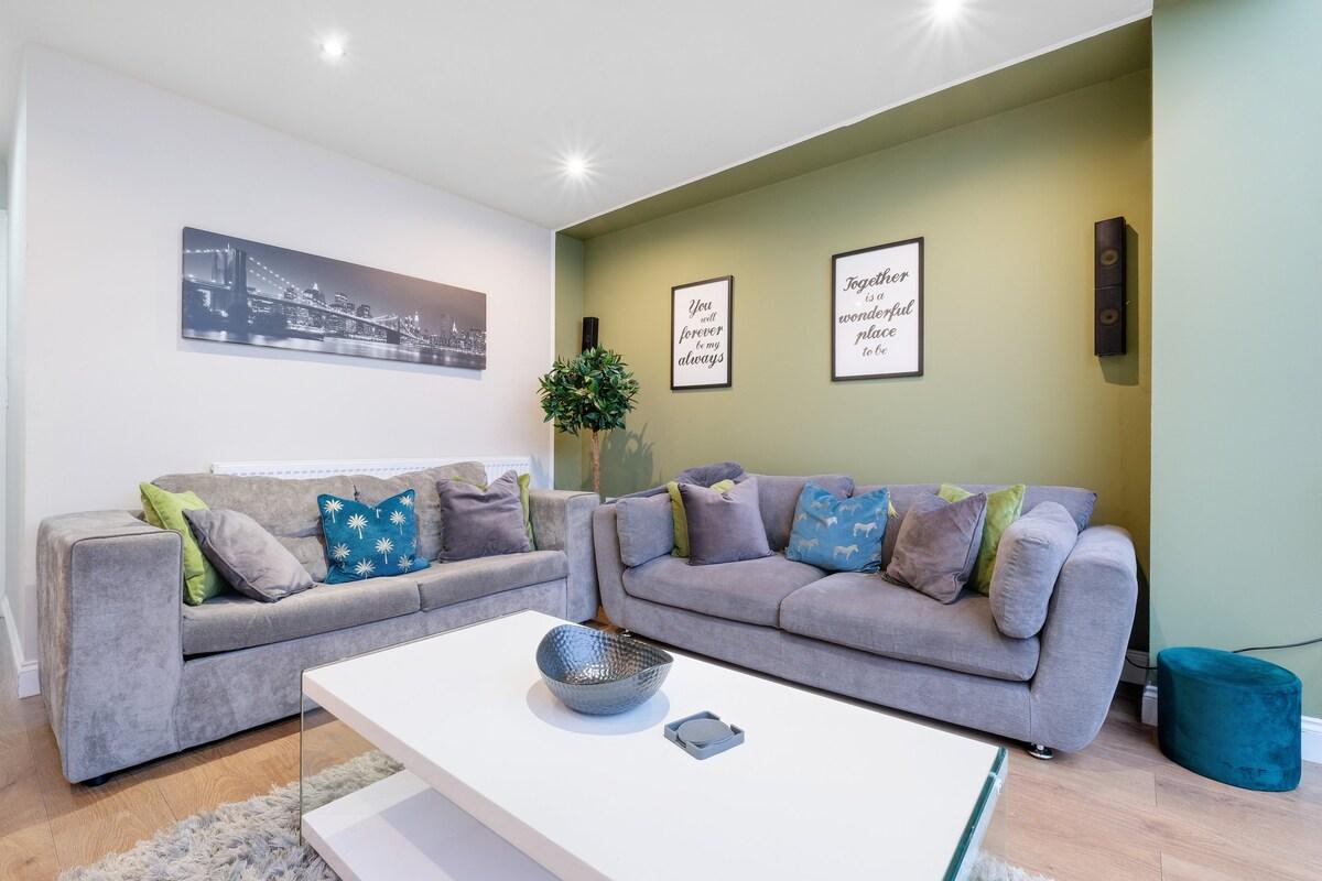 Bright & Spacious 3 Bed 2 Bath Home in Graylands4