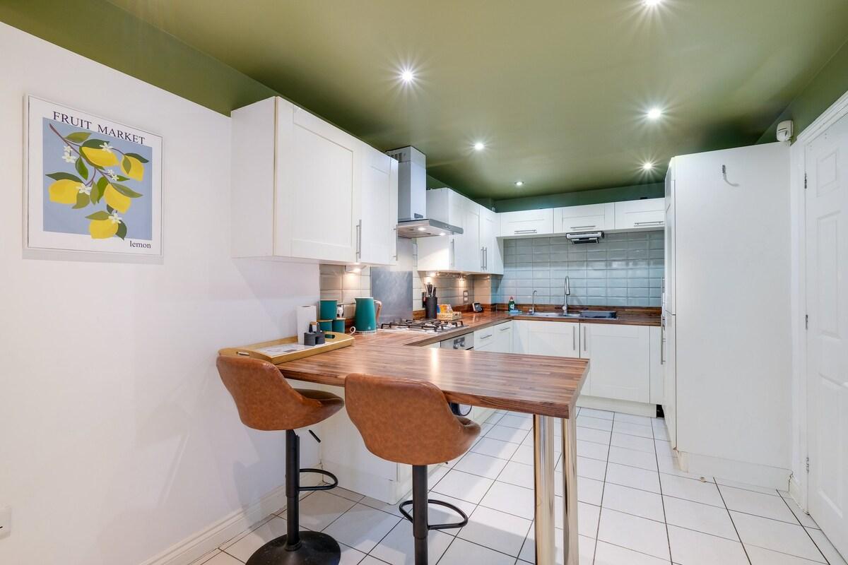 Bright & Spacious 3 Bed 2 Bath Home in Graylands6
