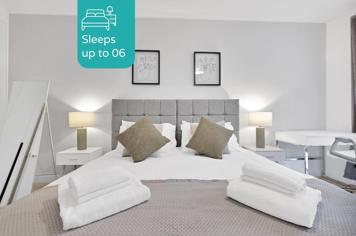 Belmore 2 Bedroom Luxury Apt. with Parking - 091