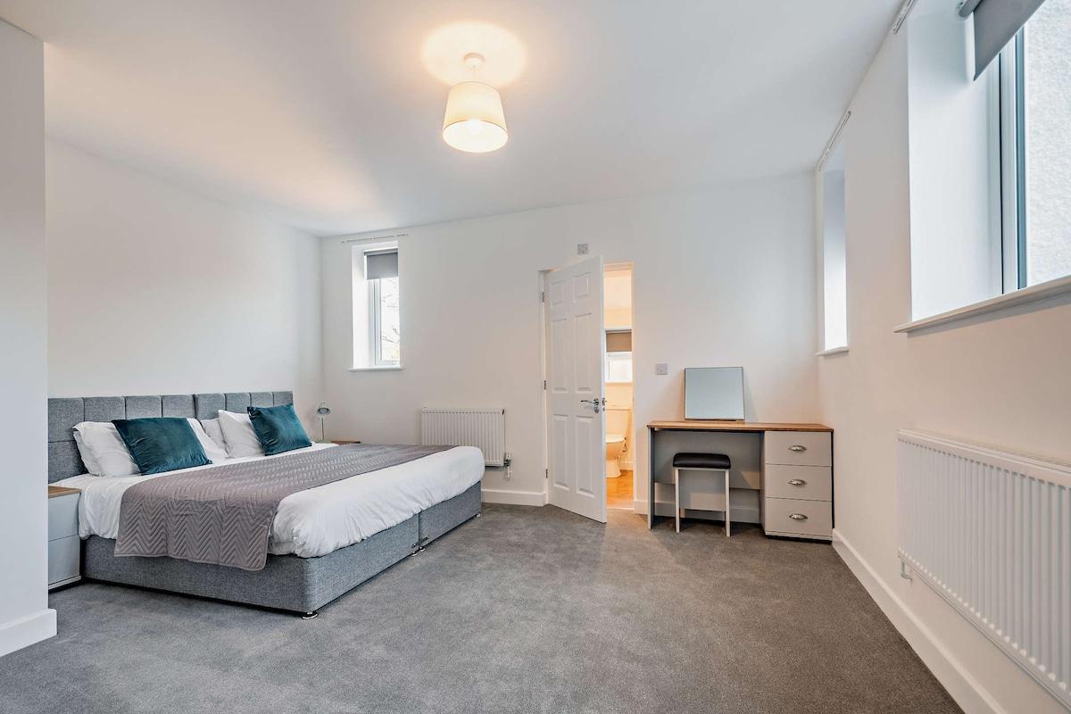 Modern, spacious apartment with free parking5