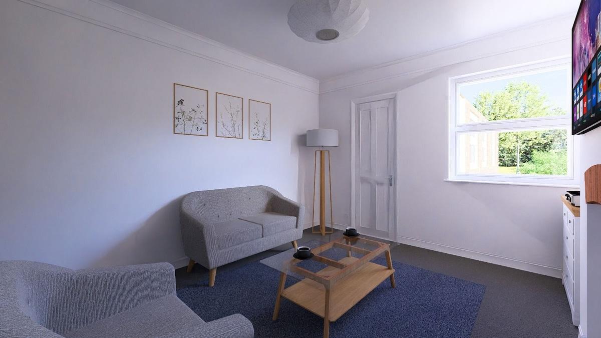3 Bed House with Parking Under Refurbishment3