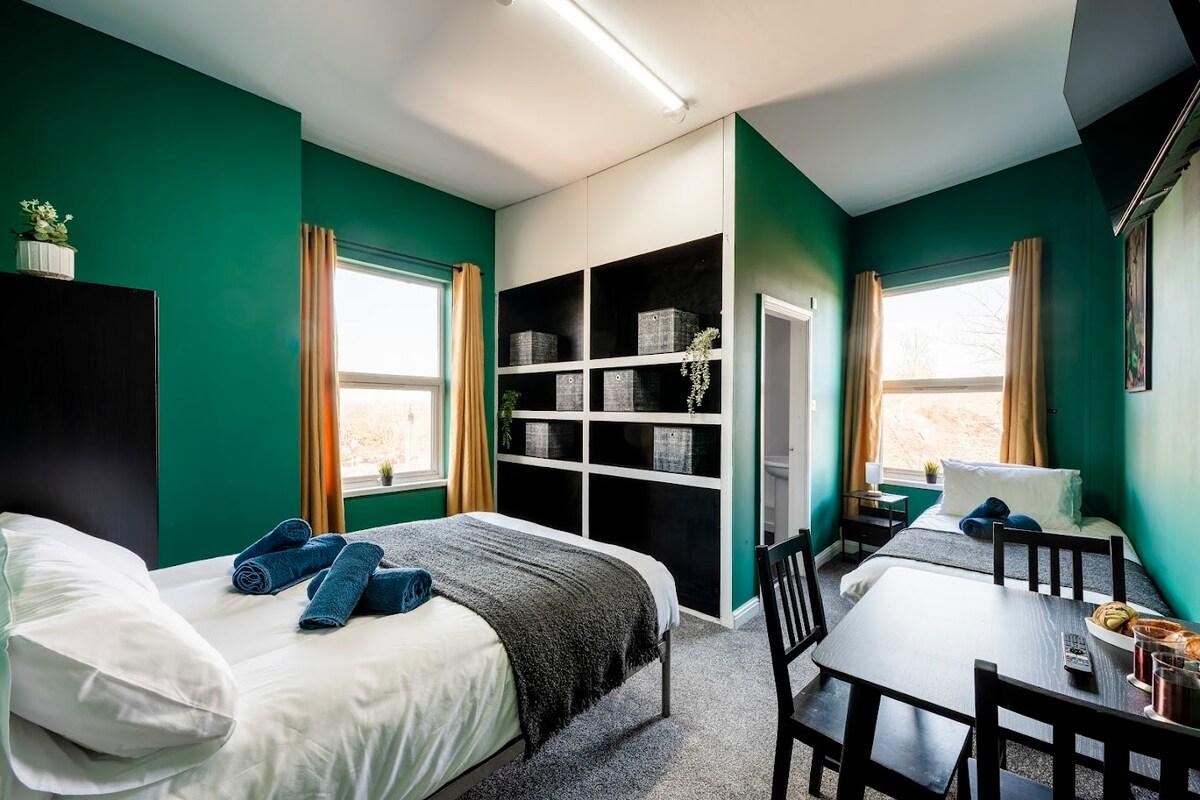 Room Only | Ensuite | Sleeps 3