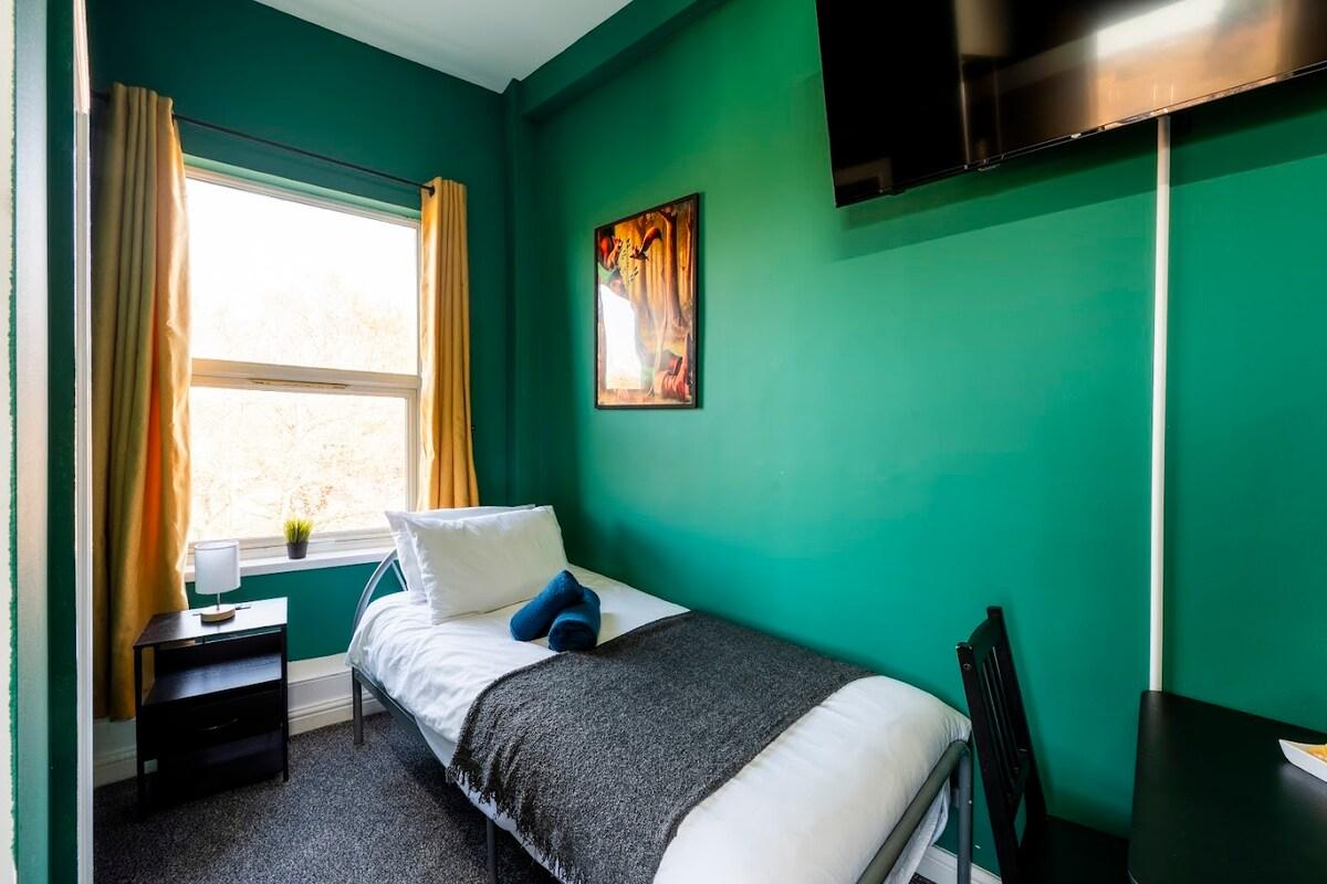 Room Only | Ensuite | Sleeps 34