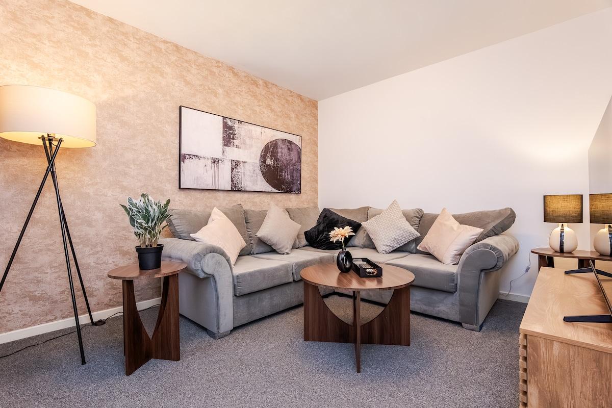 Comfortable 3BR House Glenrothes | Parking | WiFi1