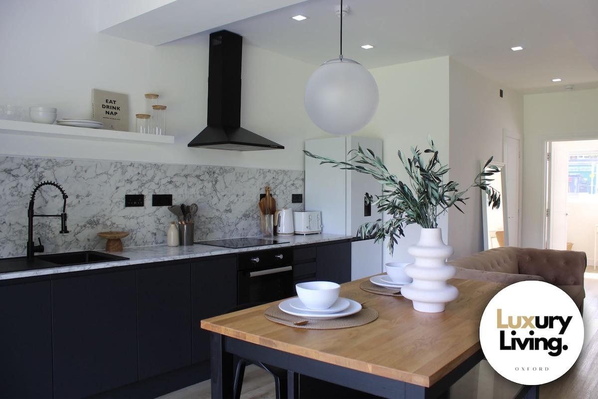 NO.5 | LuxApartment | Parking3
